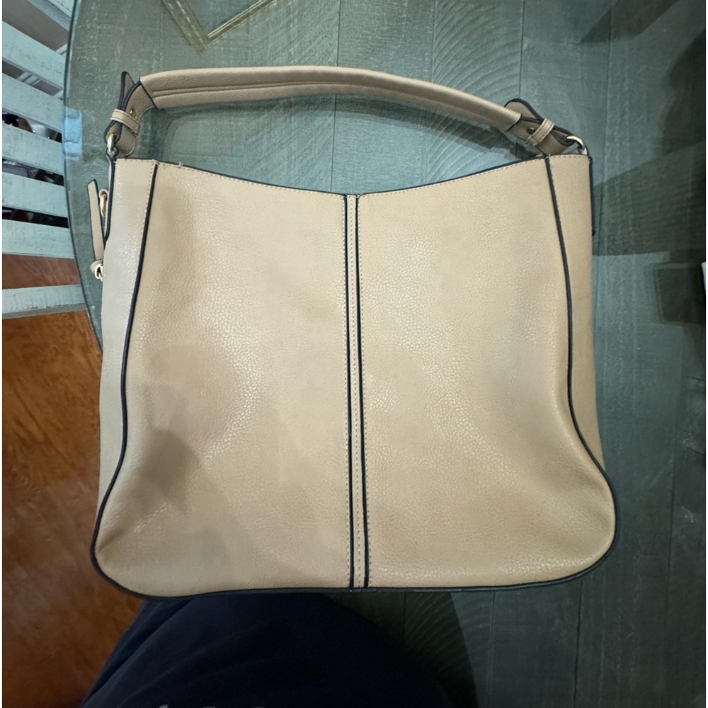 BEAUTIFUL PURSE NO BRAND GREAT QUALITY